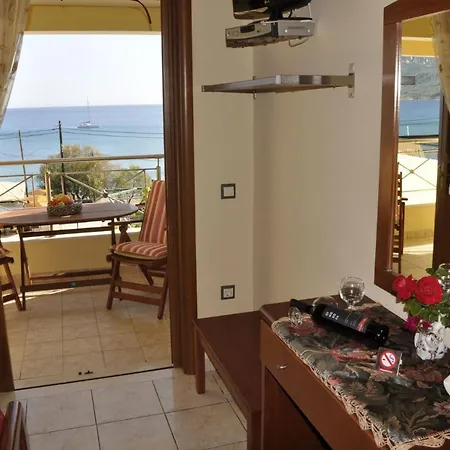 펜션 Corfu Stavroula - San George